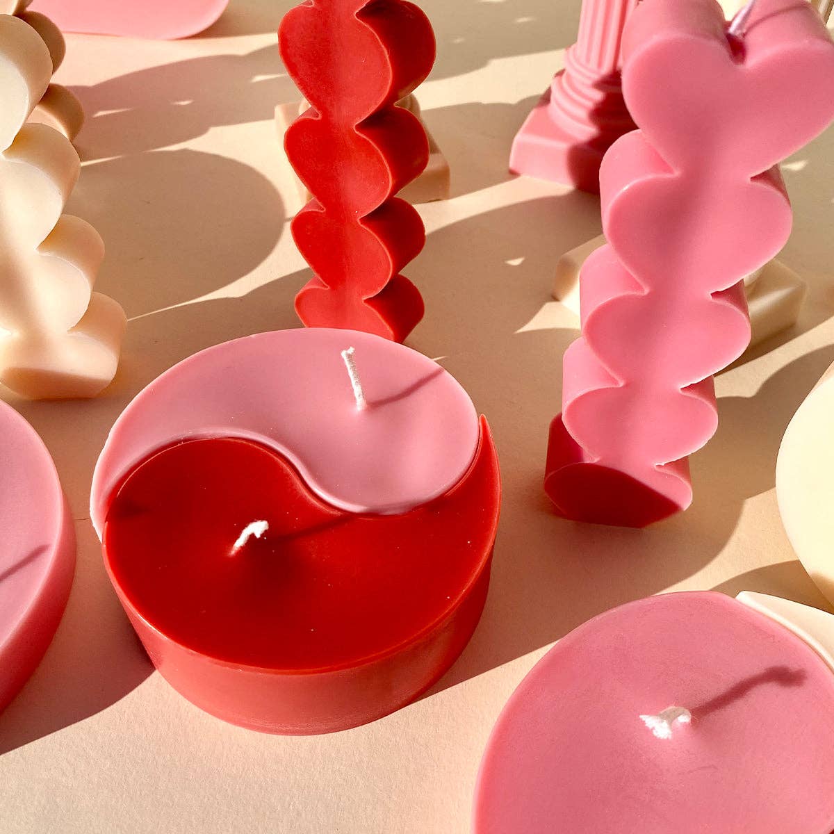 Scandles - Yin Yang Candle - Red/Pink H: 2” W: 4”