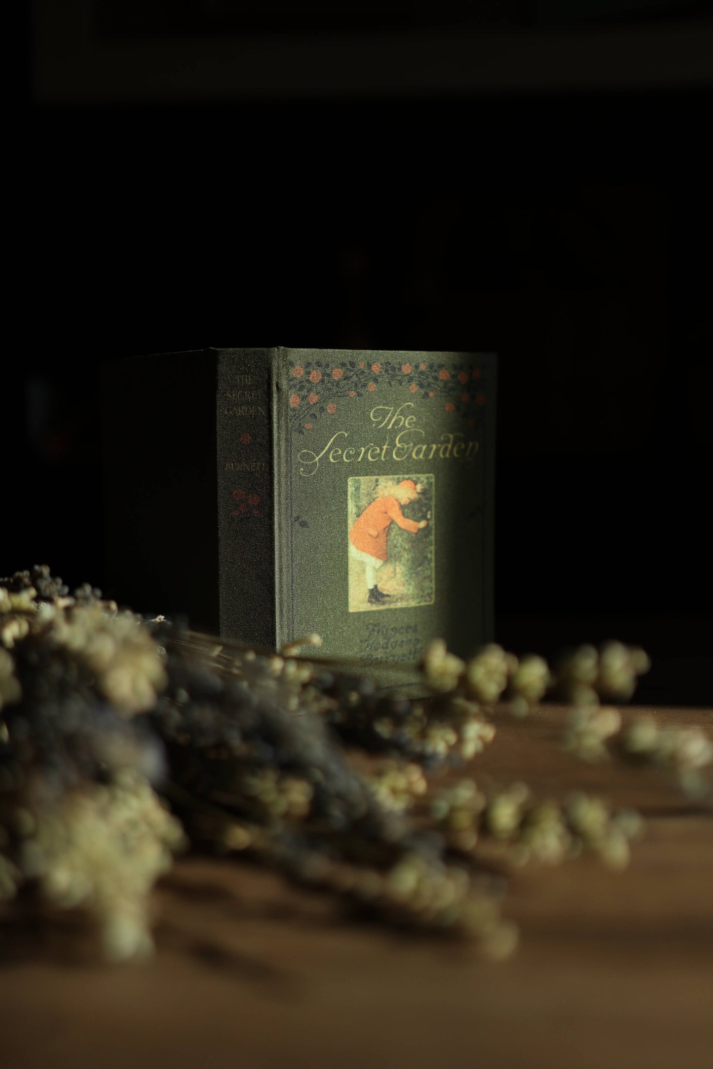 The Secret Garden by Frances Hodgson Burnett 1911 Book Wallet