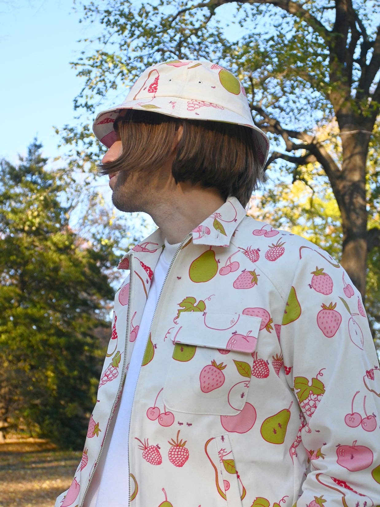 Natali Koromoto - "All Over Fruit" bucket hat: S/M