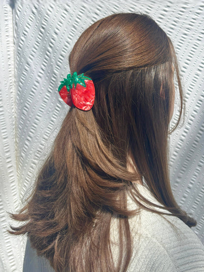 Strawberry Claw Clip - Line & Co