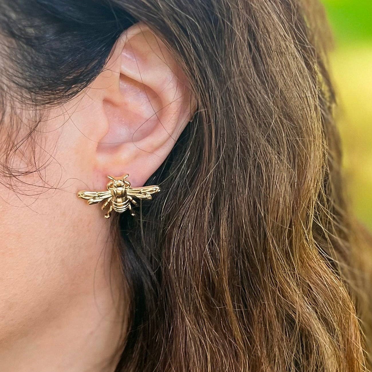 Large Bumble Bee Studs