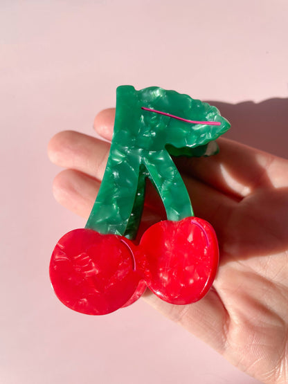 Line & Co - Cherry Claw Clip