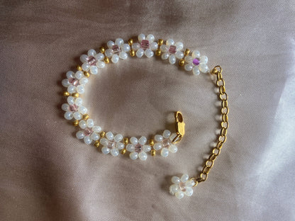 Daisy Chain Flower Bracelet 