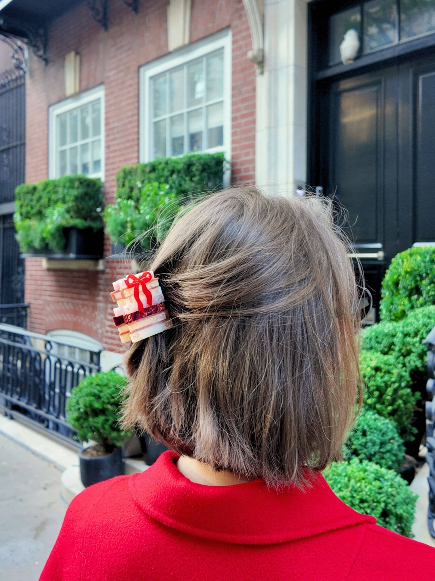 Hand-painted Bow Bookstack Claw Hair Clip