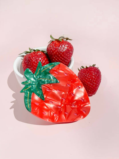 Strawberry Claw Clip - Line & Co