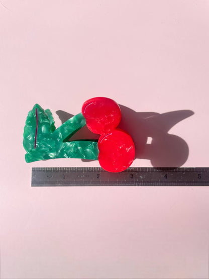 Line & Co - Cherry Claw Clip