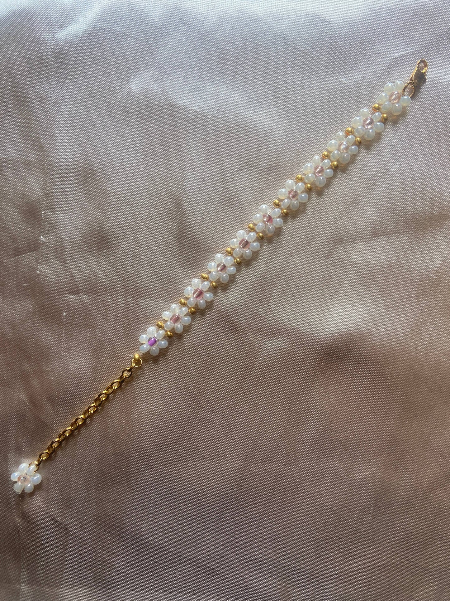 Daisy Chain Flower Bracelet 