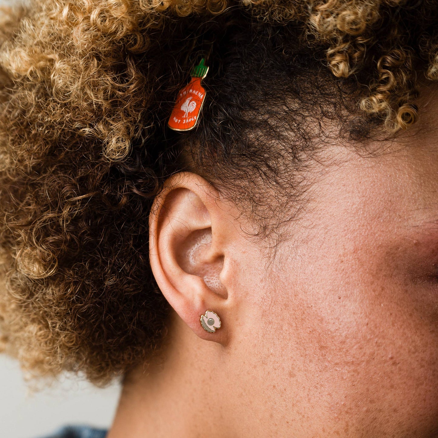 Larissa Loden - Oyster Pearl Enamel Stud Earrings
