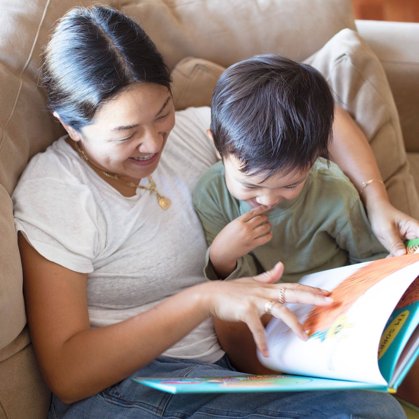 What's That?: A Kids Book About Love and Lunchboxes