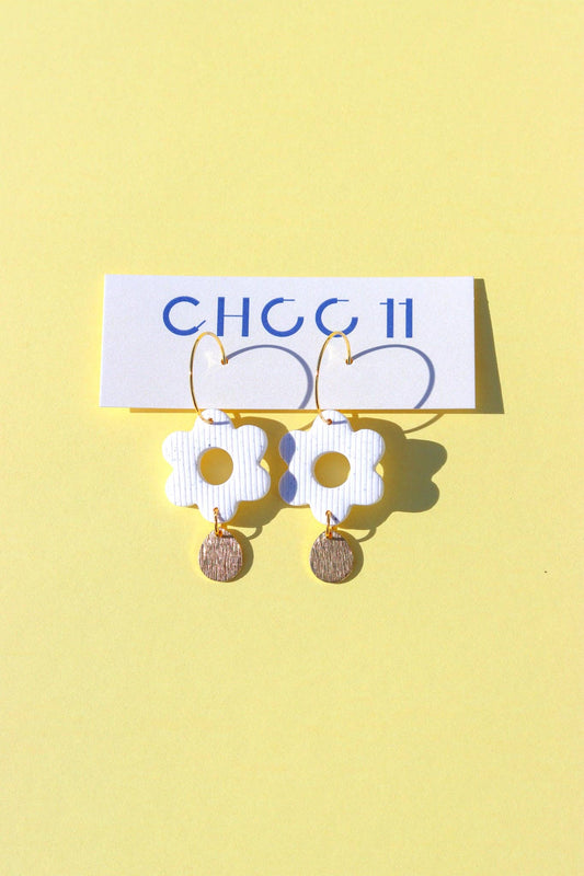 ELSIE FLOWER EARRINGS- Studio Choo11